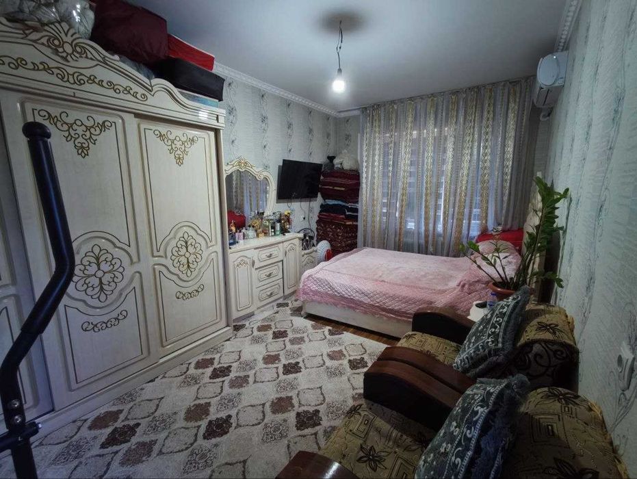 Олмазор туманида 3 хонали уй сотилади! 3х ком. квартира на Кара камыше