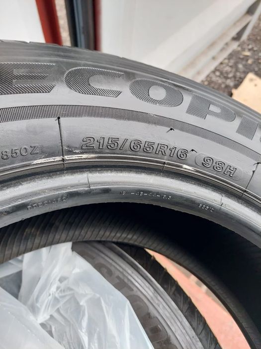 Шины Bridgestone 215/65/16