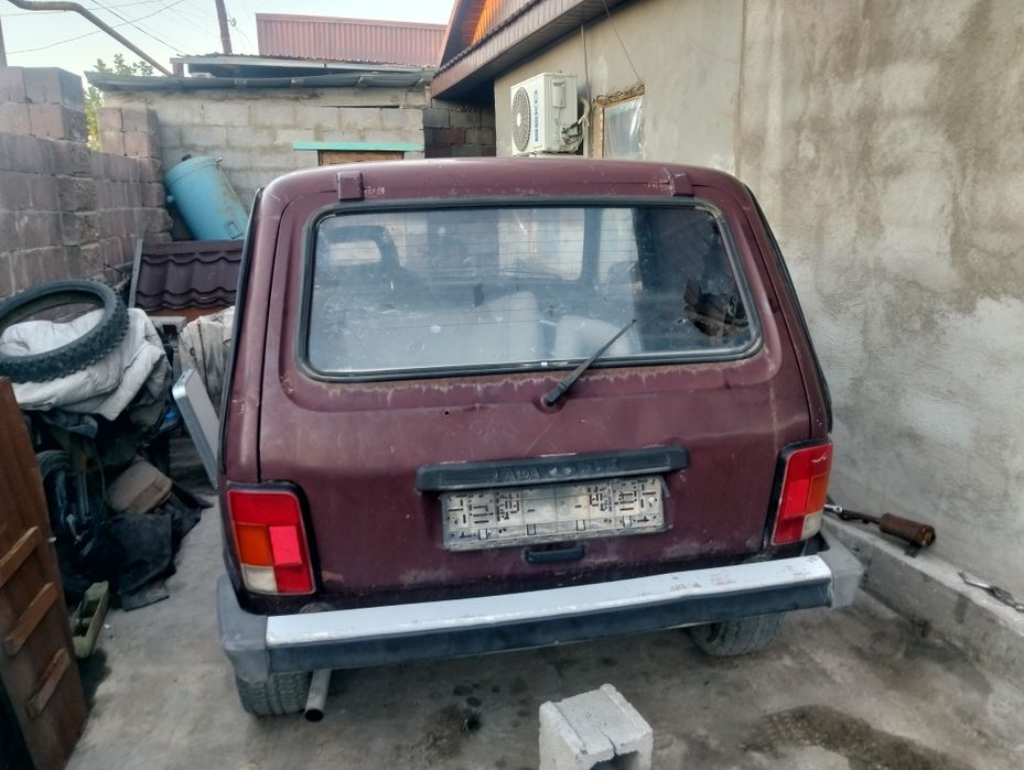 Продам ниву в среднем состоянии