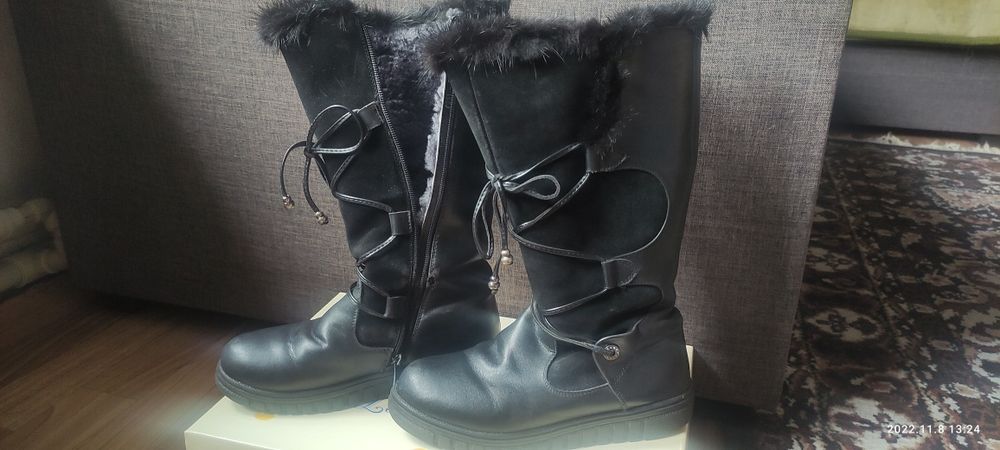 Зимние сапоги на девочку 37р.