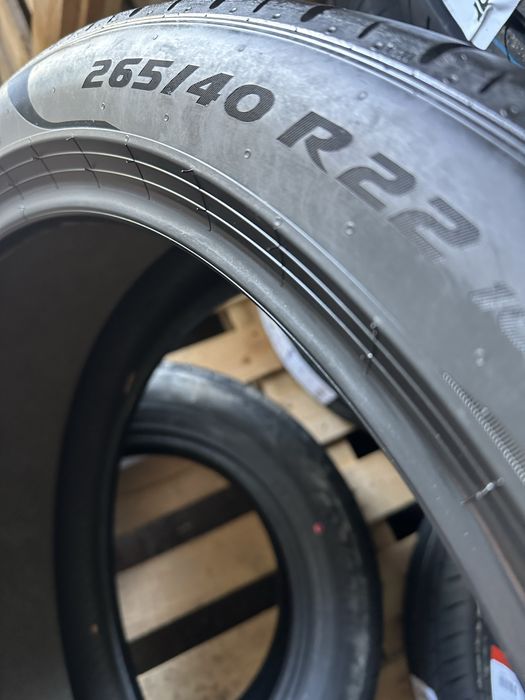 Авто шины 265/40R22 (2шт)