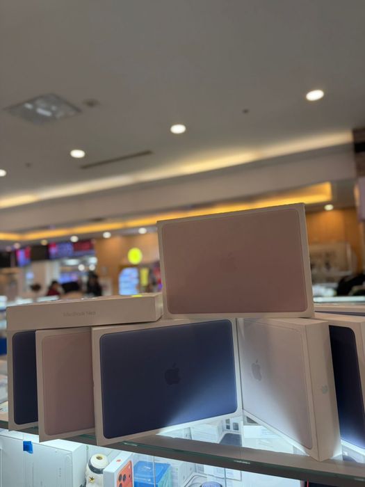 Macbook Neo 256Gb и 512GB