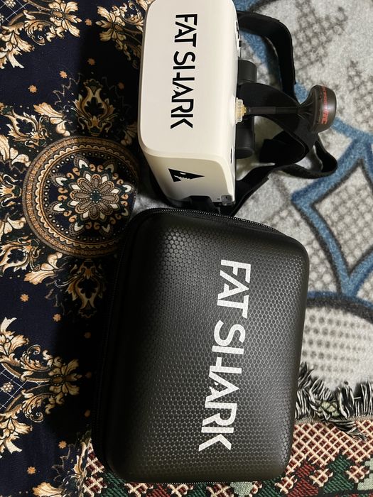 Model: Fat Shark FPV ko‘zoynaklari