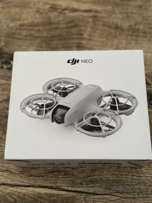 Vand drona 4k dji neo, control comenzi vocale, aplicație etc