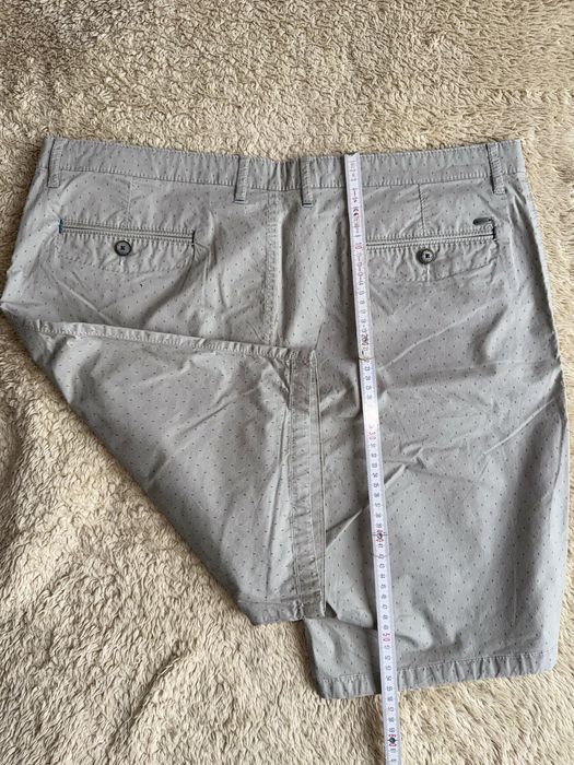 Pantaloni scurți Bugatti – casual premium (vară) ca noi