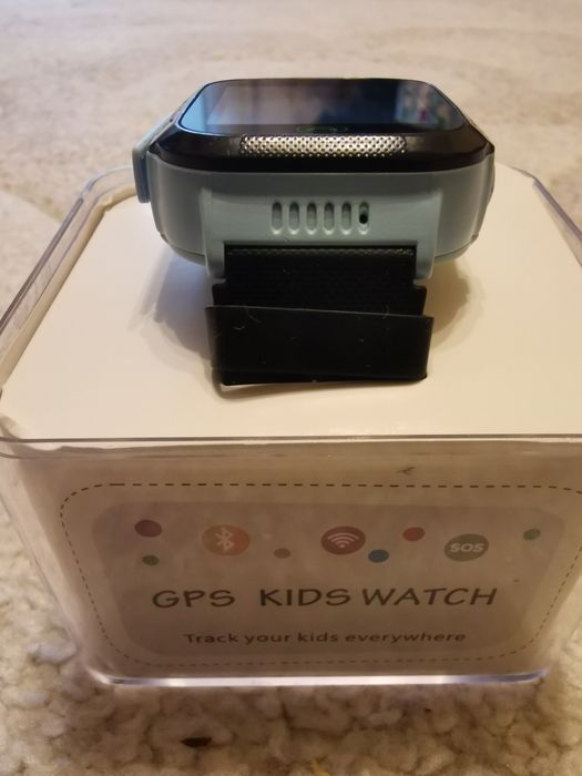 Vand smartwatch pentru copii