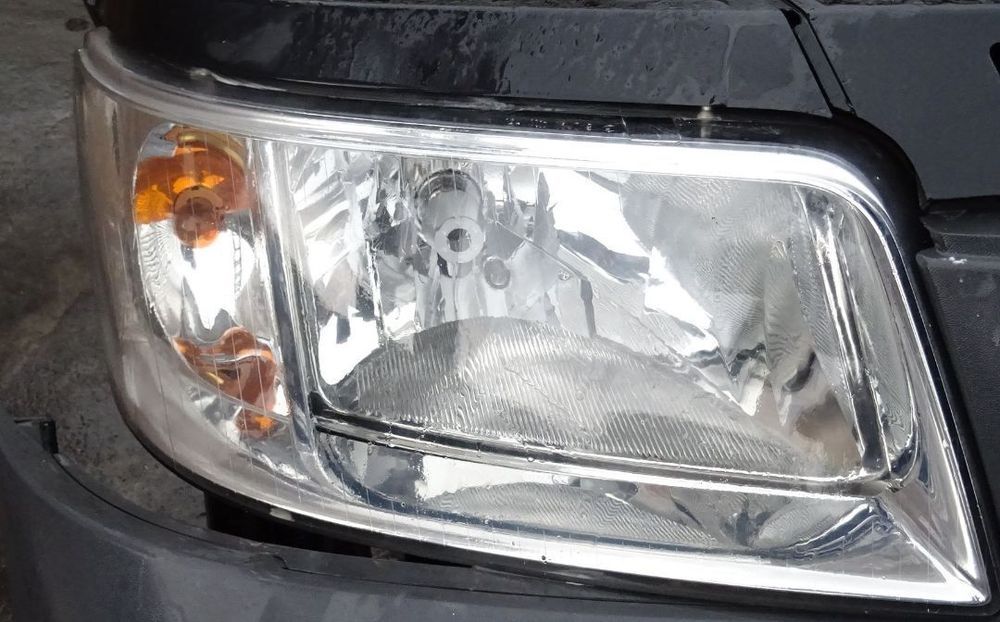 Fata completa Volkswagen Transporter T5 din 2006 volan pe stanga