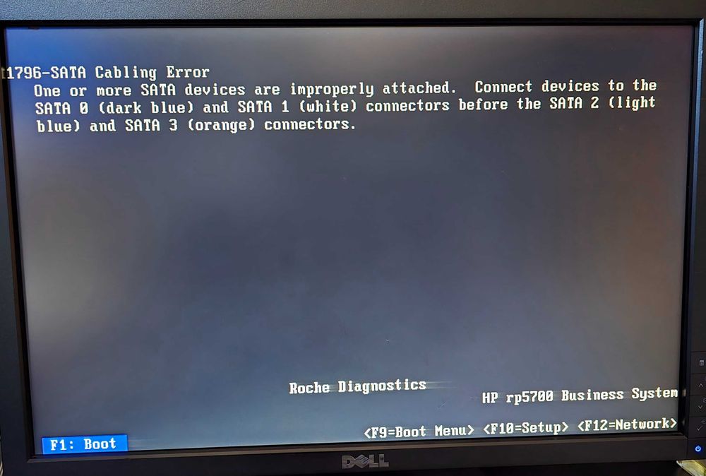Компютър -  HP rp5700 Small Form Factor (SFF)
