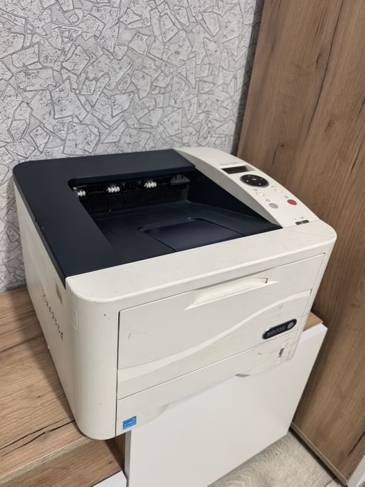 Продам принтер Xerox Phaser 3320
