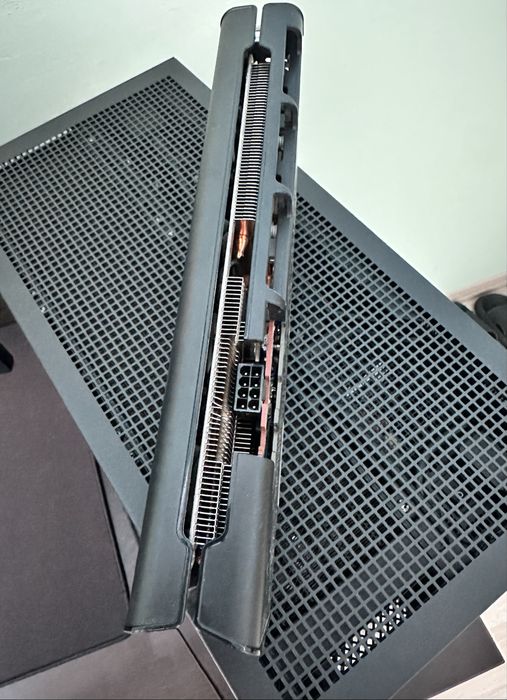 Видео карта xfx rx 5600 xt 6gb