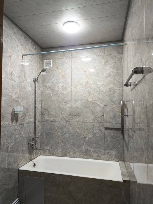 Просторная 3-комнатная 70 м², средний этаж, свежий ремонт, м-в Риезий