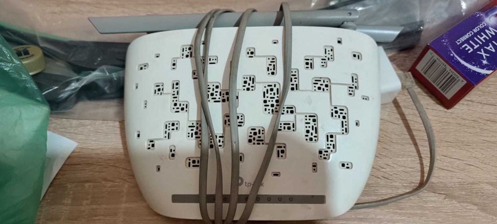 Продам Модем TP-Link TD-W8961N