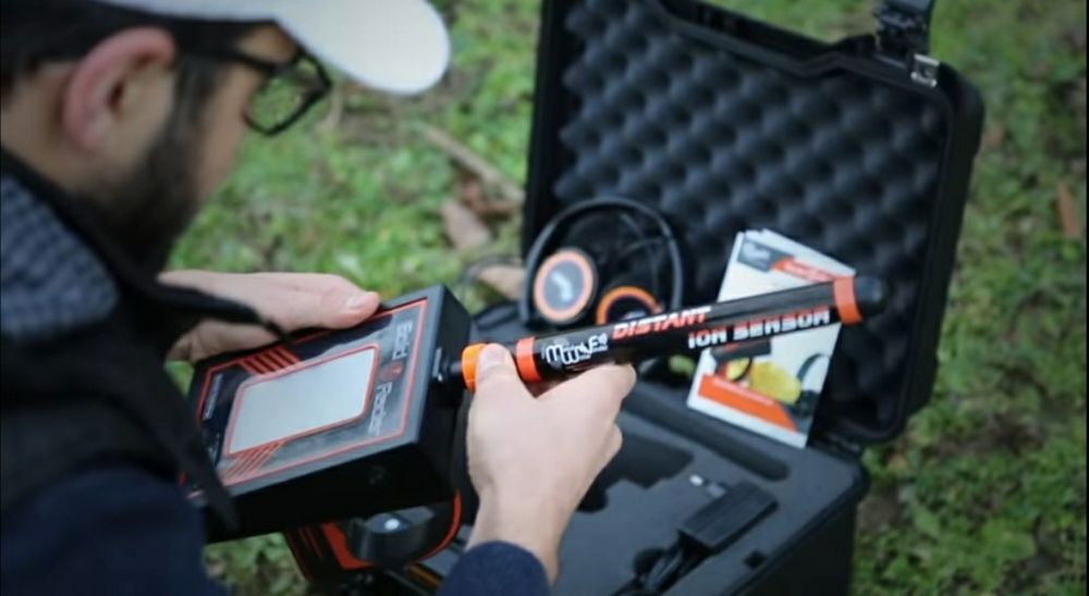 Золотоискатель Gold radar