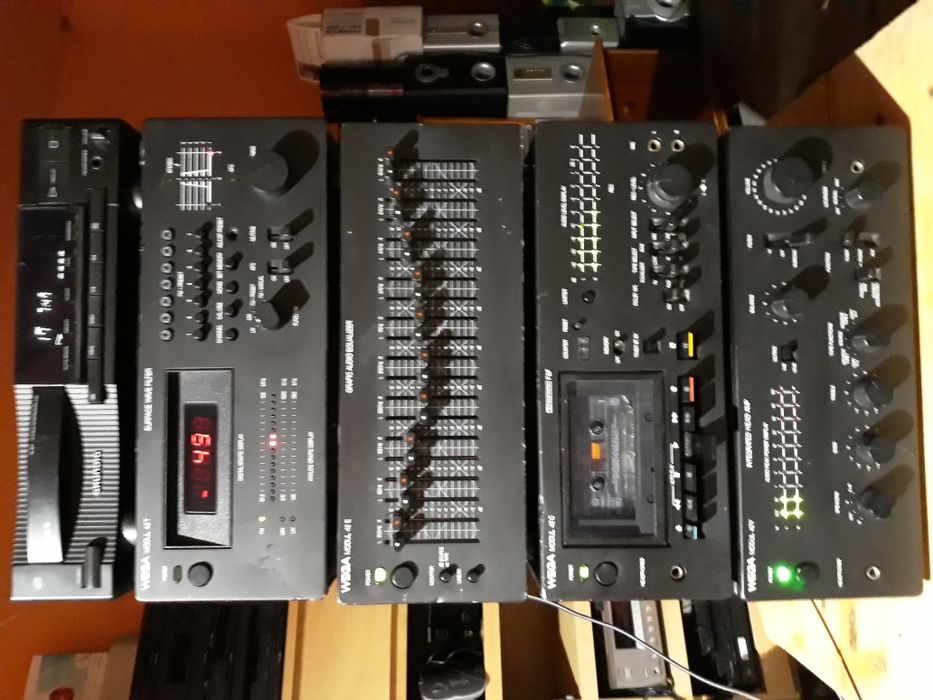 Linie audio . Sony  .wega modul 42v reducere