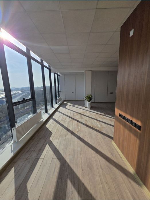 Офис с Панорамным видом 73м2