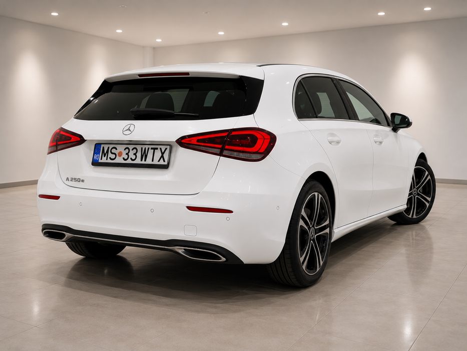 MERCEDES-BENZ A-Class 2023 — imagine 4
