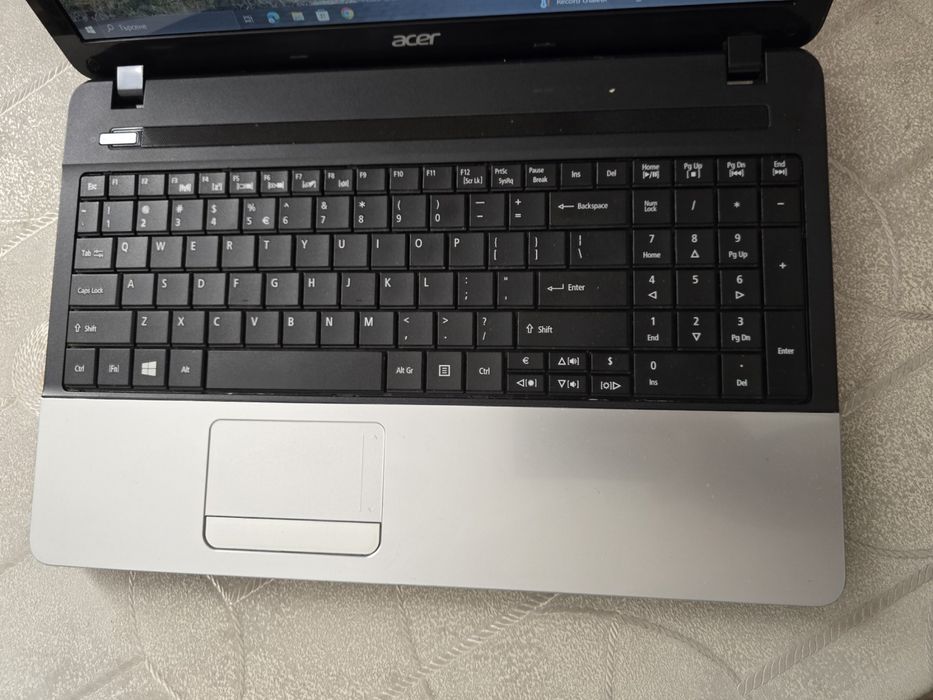 Acer Aspire E3-111