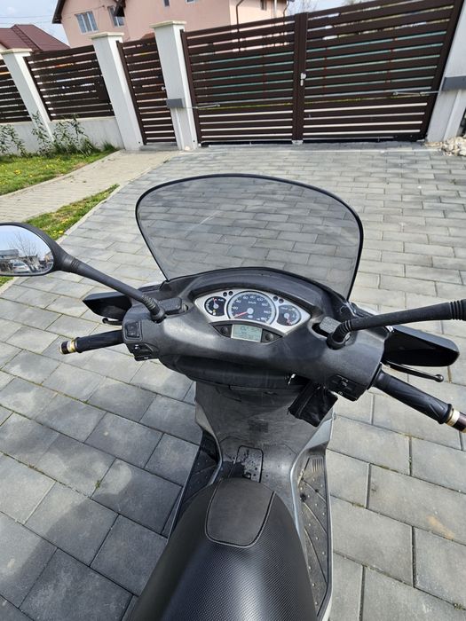 Scuter Yamaha  Xmax 250i an 2010