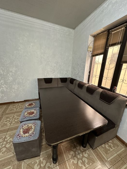 Диван,кух уголок,стол