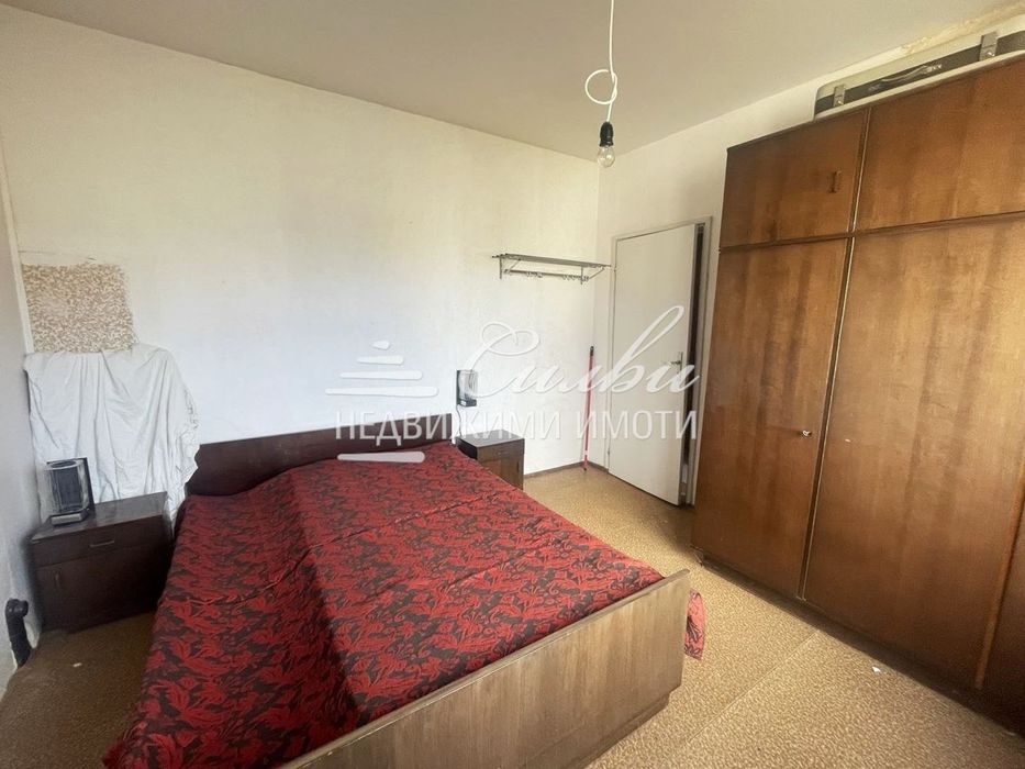 Двустаен апартамент - кв. Боян Българанов 1