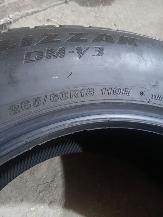Продам зимнюю шину Bridgestone Blizzak DM-V3 265/60 R18 (липучка)
