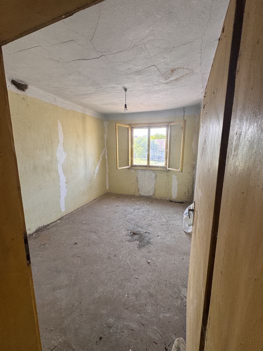 Продава се Къща в с. Крушовене, Област Плевен - 700 кв.м за 15 €/кв.м - Снимка #11