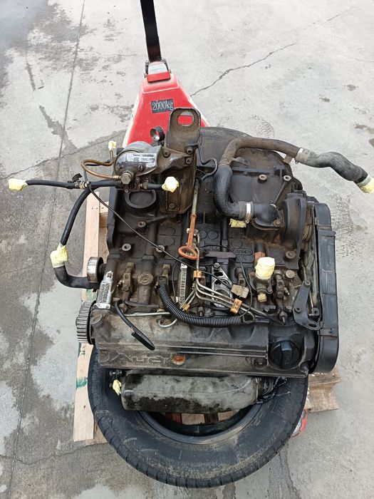 Двигател Audi 100
