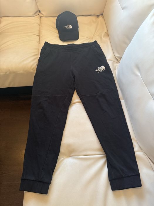 Pantaloni si sapca north face autentici