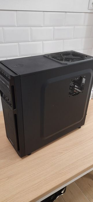 Компютърна кутия Antec 1100