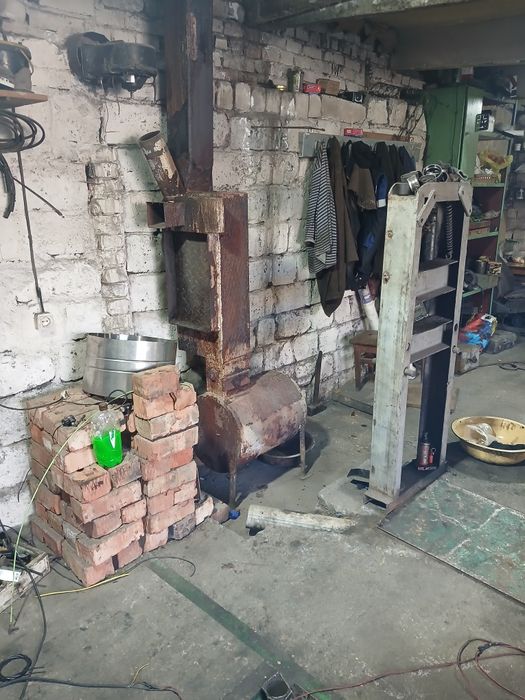 Продам гараж район Герцена Орджоникидзе стотмотология.