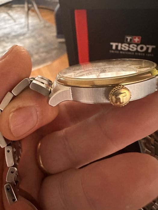 Часовник ,,tissot” автоматик.