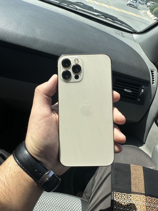 Iphone 12 pro gold