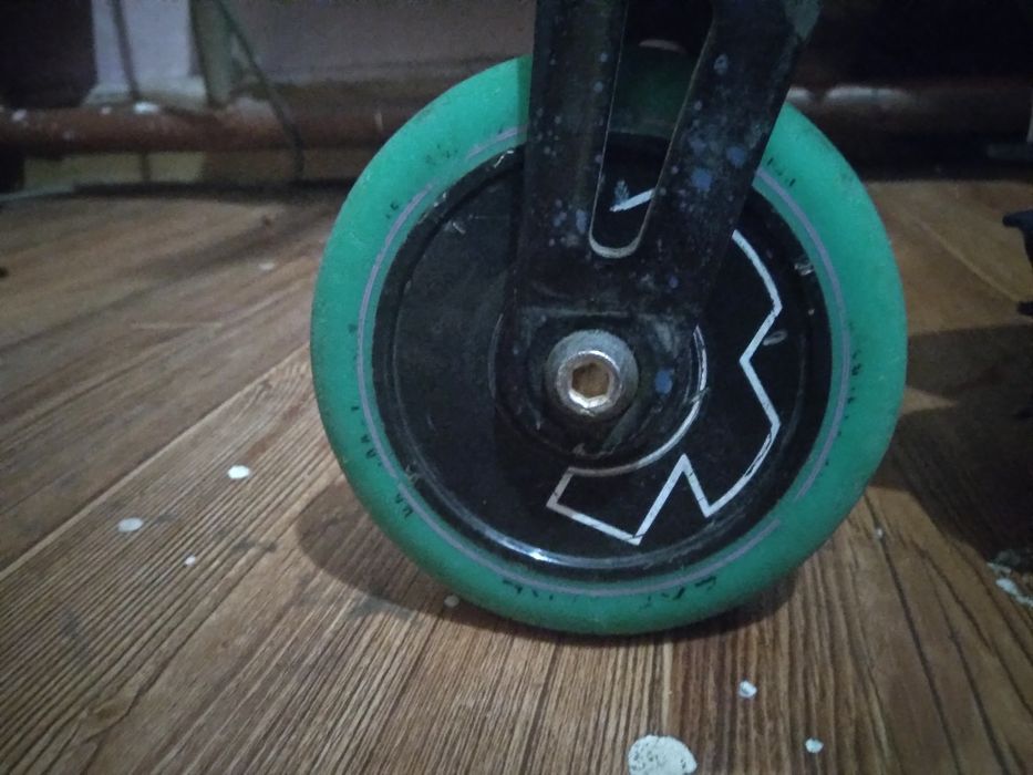 Прадам трюкавое самакат