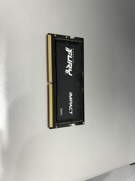 Placuta ram 32gb ddr5 5600mhz cl40 kingston fury