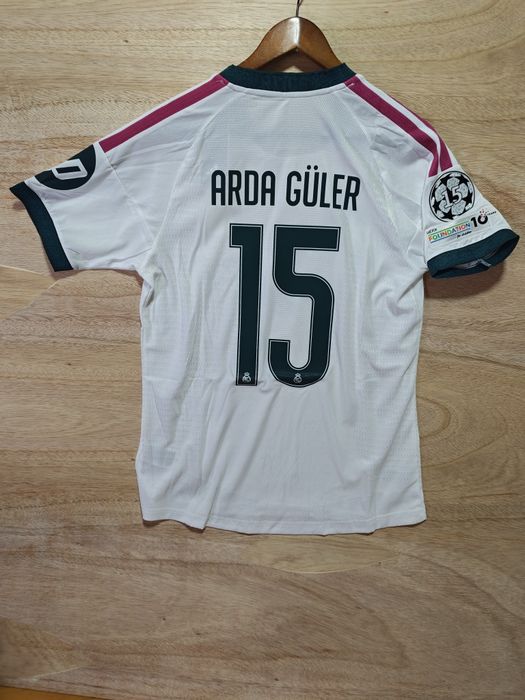 Tricou Ardă Guler Real Madrid