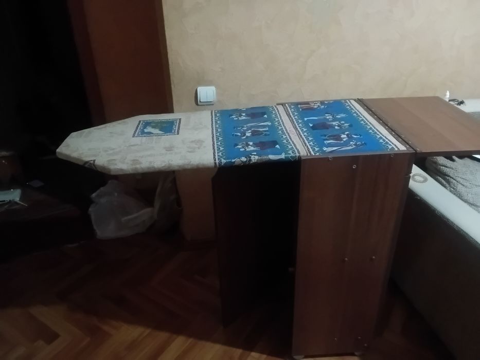 Гладильная доска. Гладилка. Тумбочка