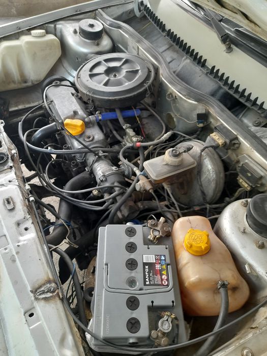 Ваз 2109 на ходу мынесын кетесын