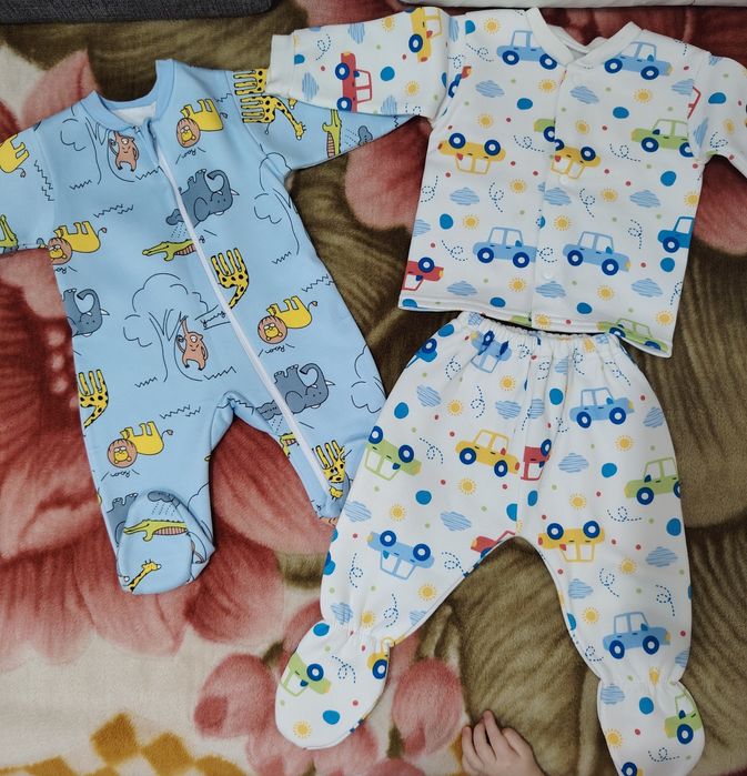 Продам детские вещи