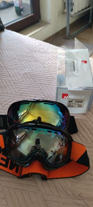 Продавам ски/сноуборд очила Nevica
