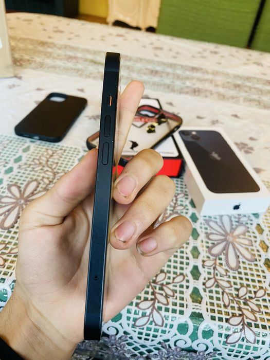 Vand iphone 13 ca nou