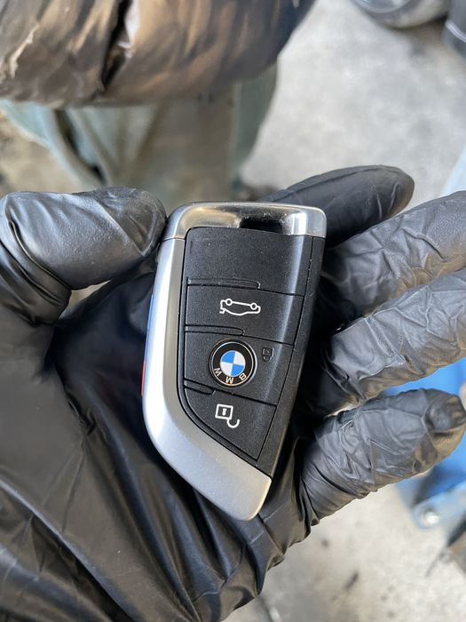 Професионално изработване  на авто ключове