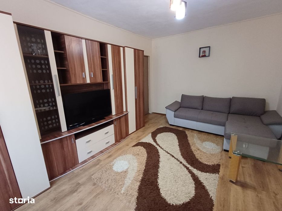 Apartament 2 camere etaj 2 de vânzare Rogerius,zona Perla (Proprietar)