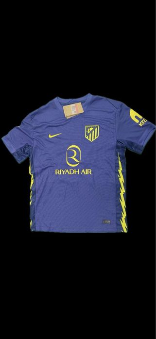 Tricou J.Alvarez