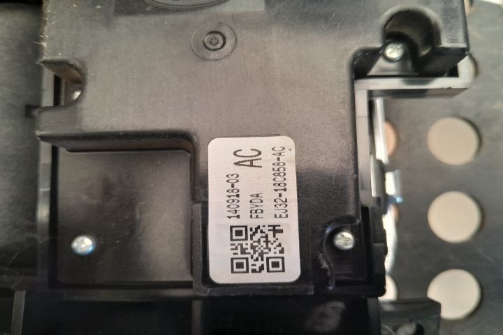 COMANDA RADIO EJ32-18C858-AC EJ32-18C858-AC Land Rover Range Rover Ev