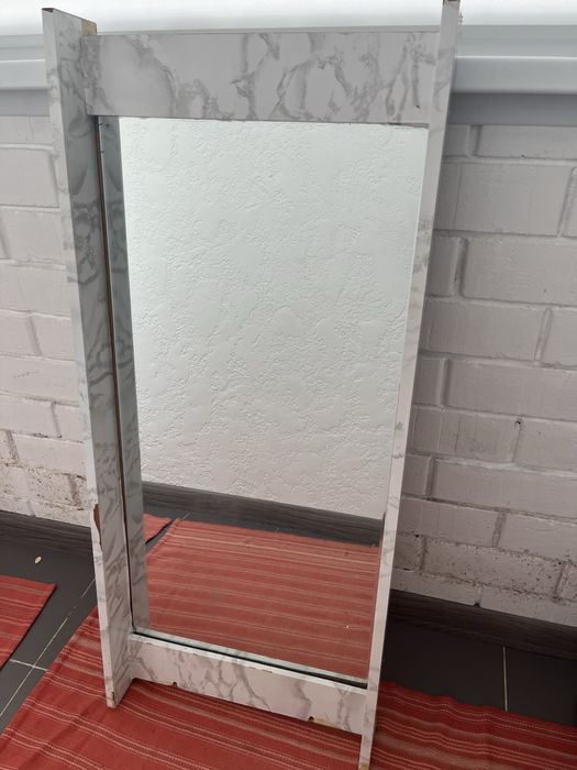 Зеркало настенное