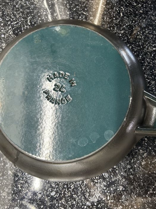 Оригинал Staub казан со скавородкой