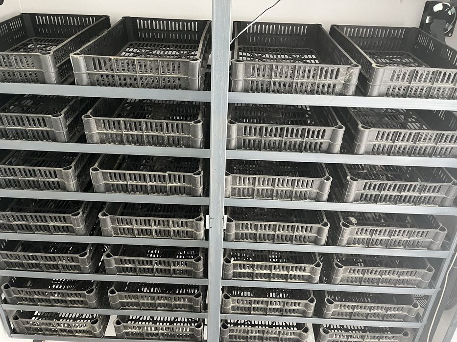 Продам инкубатор