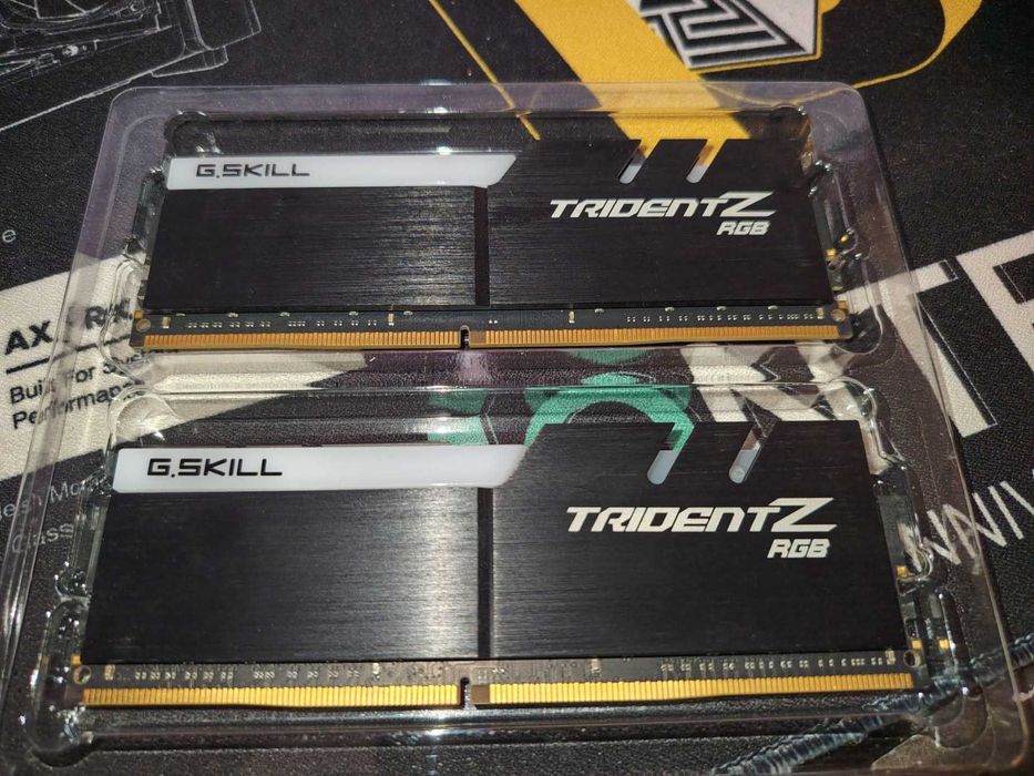 Рам памет G.SKILL Trident Z RGB 32GB (2x16GB) DDR4 3200MHz