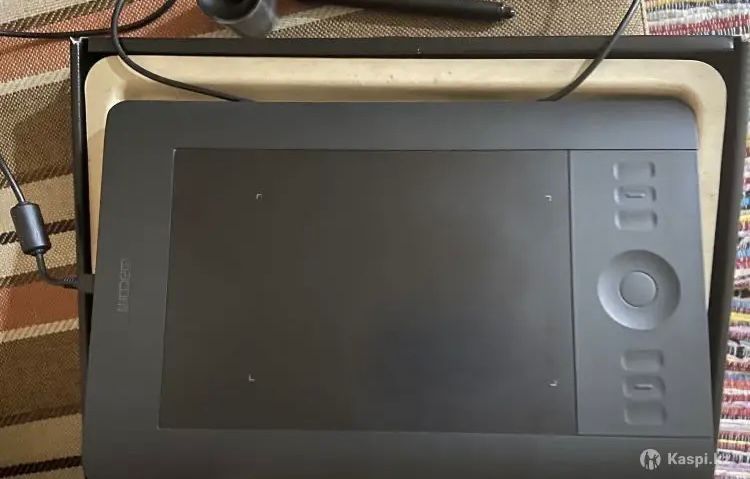 Графический планшет Intuos 5 Touch Small