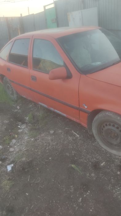 Опель вектра на ходу